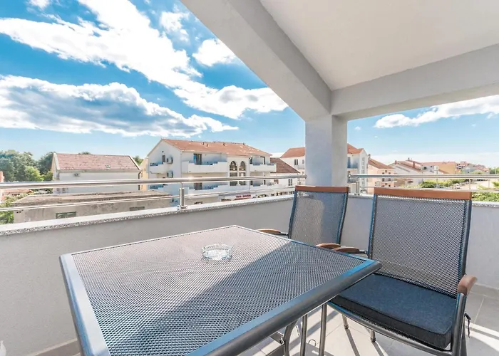 0-bedroom In ביוגראד נה מורו